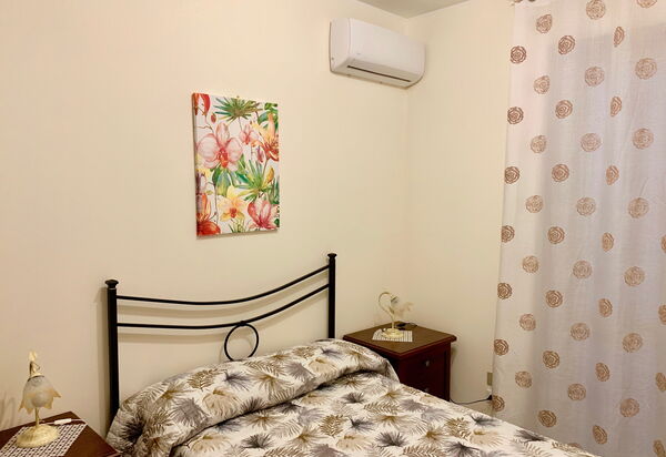 Villa Le Palme: villa-le-palme-trecastagni-catania-villa-camera-da-letto