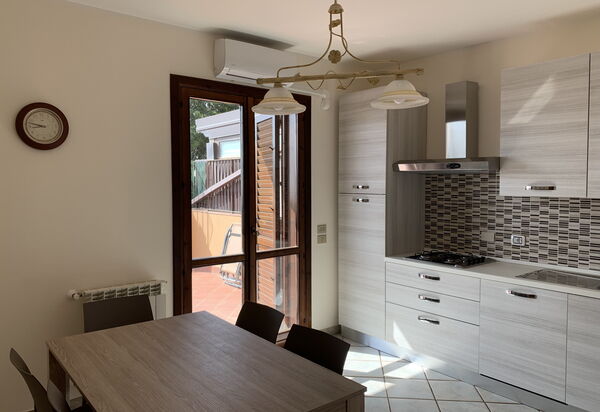 Villa Le Palme: villa-le-palme-trecastagni-catania-villa-cucina