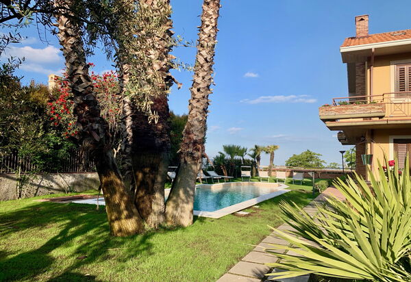 Villa Le Palme: villa-le-palme-trecastagni-catania-villa-esterni
