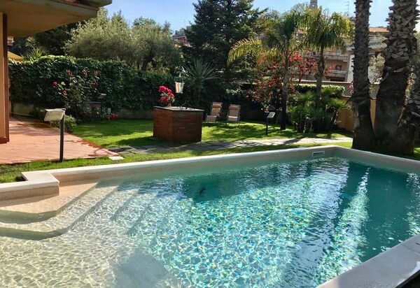 Villa Le Palme: villa-le-palme-trecastagni-catania-villa-piscina
