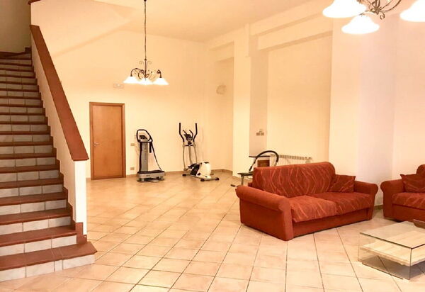 Villa Le Palme: villa-le-palme-trecastagni-catania-villa-salotto