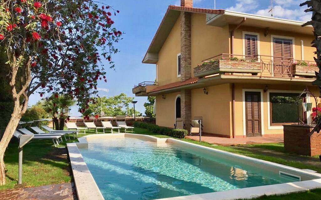 Villa Le Palme: villa-le-palme-trecastagni-catania-villa-esterni