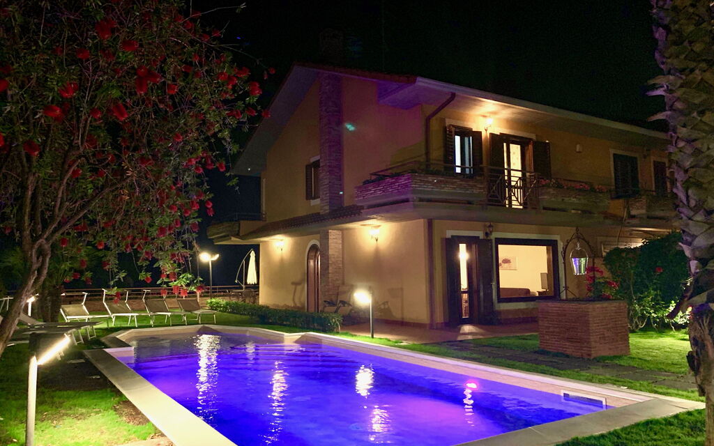 Villa Le Palme: villa-le-palme-trecastagni-catania-villa-piscina