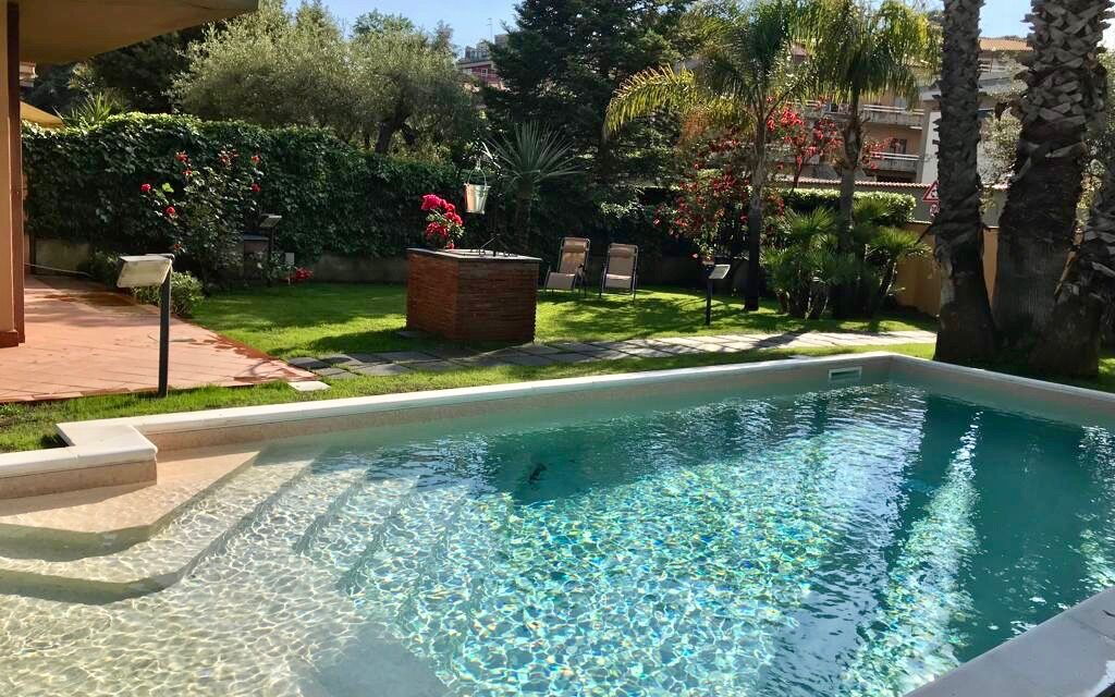 Villa Le Palme: villa-le-palme-trecastagni-catania-villa-piscina