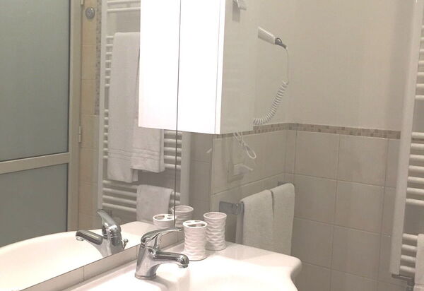 Villa Dei Saponi: villa-dei-saponi-trecastagni-catania-villa-bagno