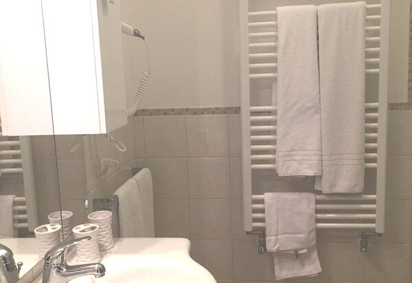 Villa Dei Saponi: villa-dei-saponi-trecastagni-catania-villa-bagno