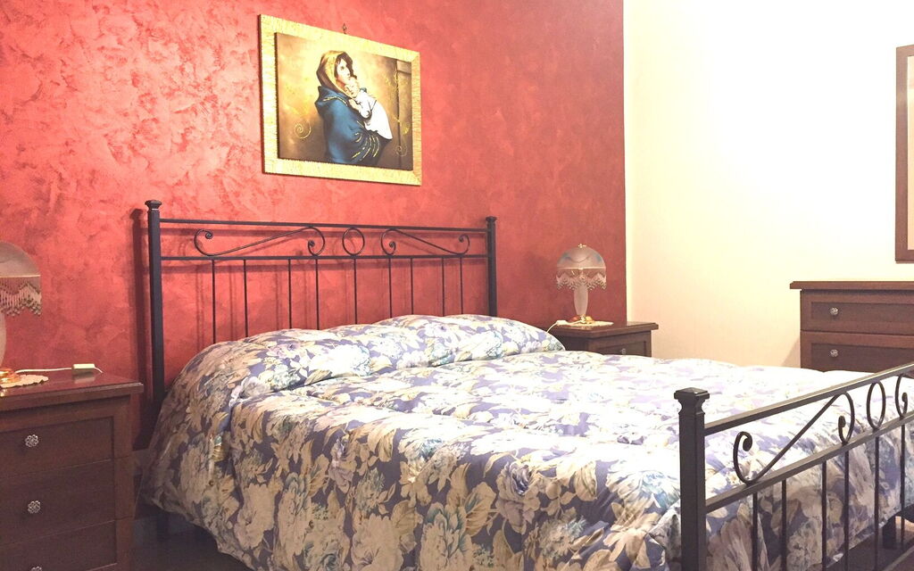Villa Dei Saponi: villa-dei-saponi-trecastagni-catania-villa-bedroom