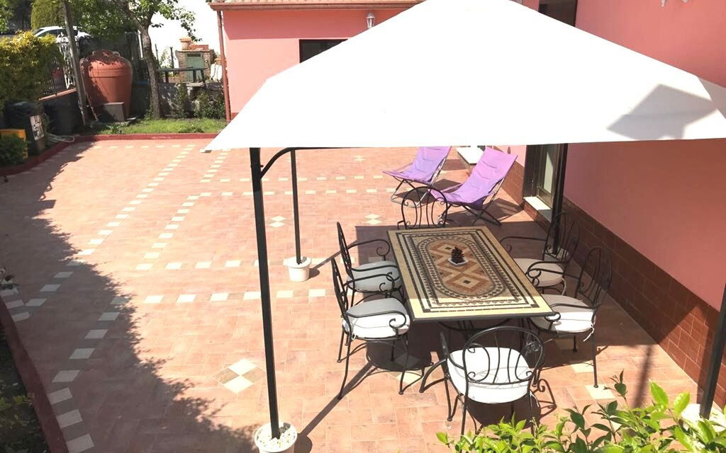 Villa Dei Saponi: villa-dei-saponi-trecastagni-catania-villa-patio