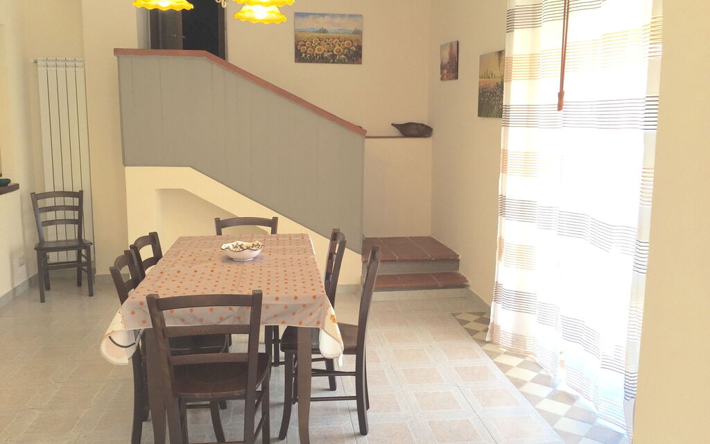 Villa Dei Saponi: villa-dei-saponi-trecastagni-catania-villa-living-room