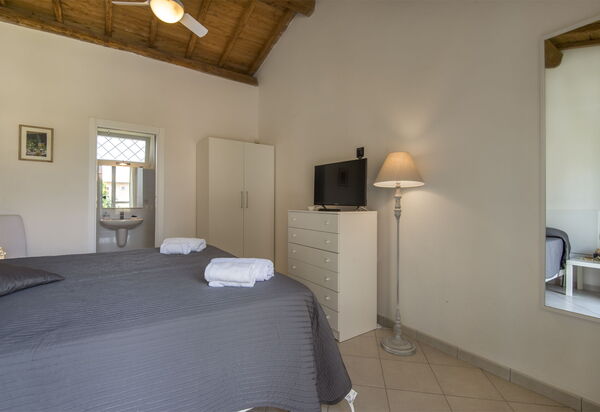 Villa Marina Velca: villa-marina-velca-tarquinia-villa-camera-da-letto