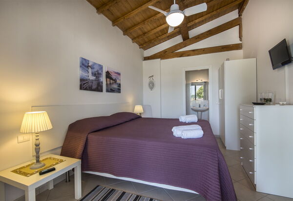 Villa Marina Velca: villa-marina-velca-tarquinia-villa-camera-da-letto