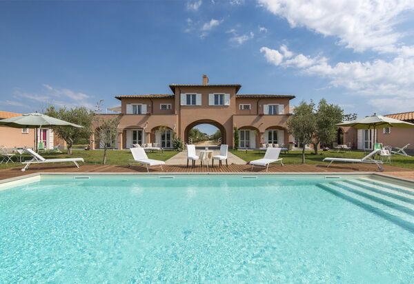 Villa Marina Velca: villa-marina-velca-tarquinia-villa-piscina