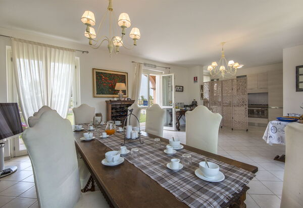 Villa Marina Velca: villa-marina-velca-tarquinia-villa-sala-da-pranzo
