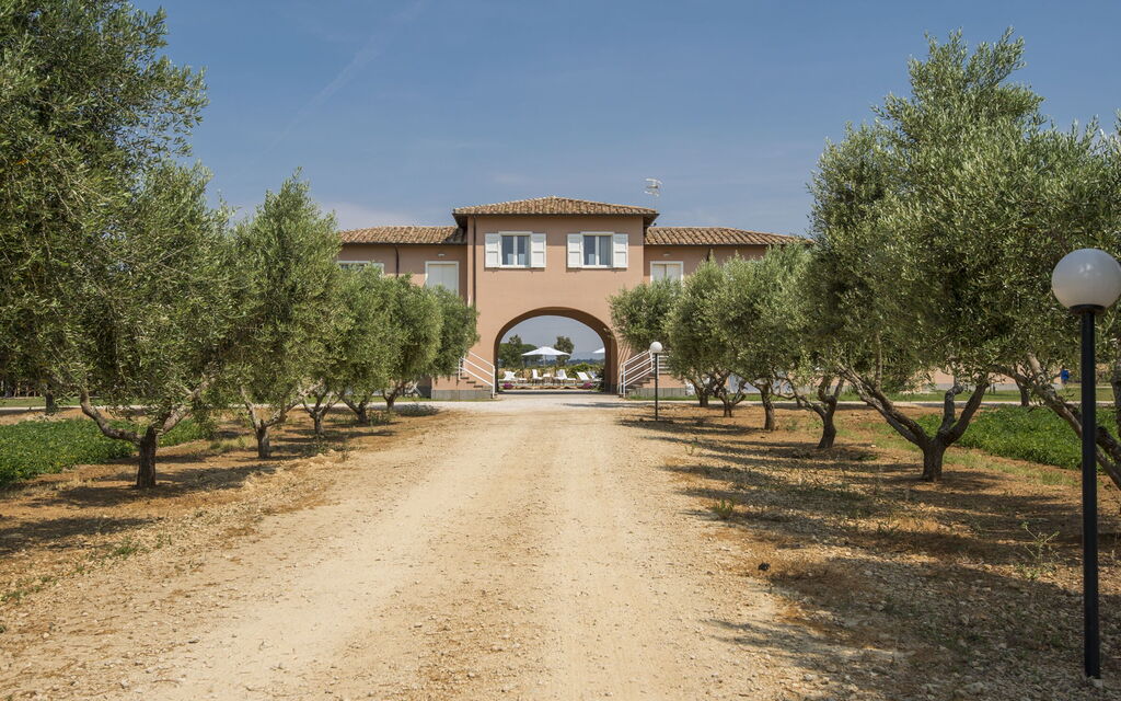 Villa Marina Velca: villa-marina-velca-tarquinia-villa-esterni