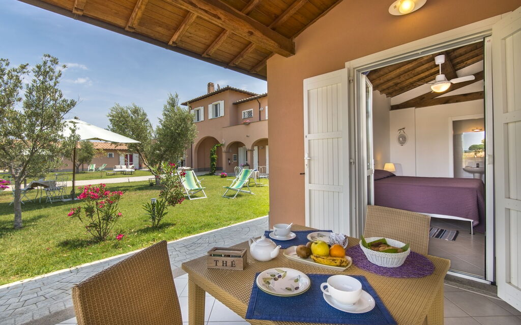 Villa Marina Velca: villa-marina-velca-tarquinia-villa-esterni