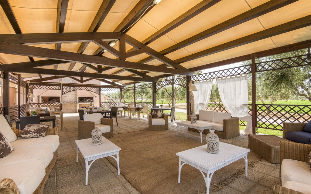 Villa Marina Velca: villa-marina-velca-tarquinia-villa-gazebo
