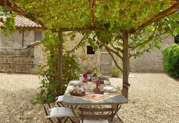 Casa Di Giulio: Autumn, Garden, Spring, Summer