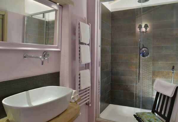 Casa Di Giulio: Autumn, Bathroom, Spring, Summer