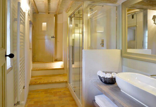 Casa Di Giulio: Autumn, Bathroom, Spring, Summer