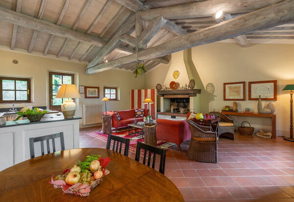 Casa Dell'ambasciatore: Autumn, Living Room, Spring, Summer