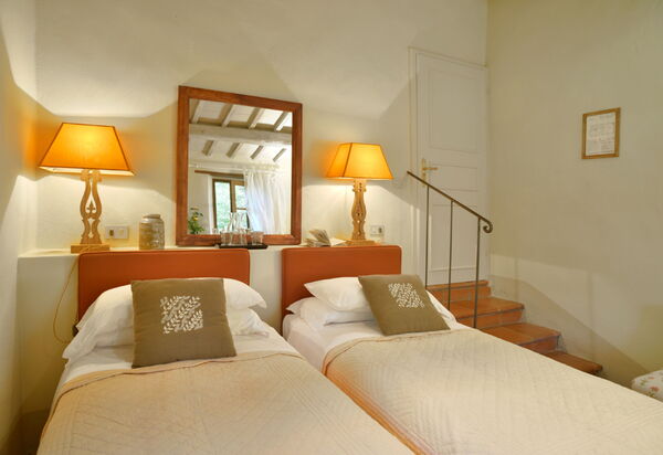 Casa Dell'ambasciatore: Autumn, Bedroom, Spring, Summer