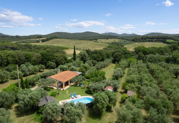 Villa Le Vigne: all'aperto, Estate, Esterni, Giardino, Piscina, Vista Panoramica