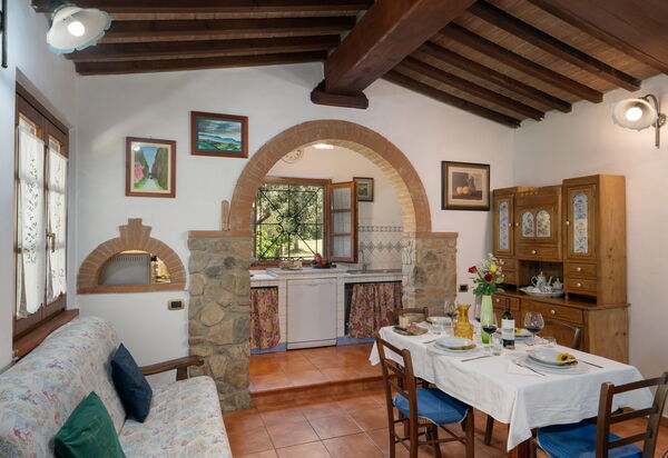 Villa Le Vigne: Cucina, Estate, Sala da pranzo