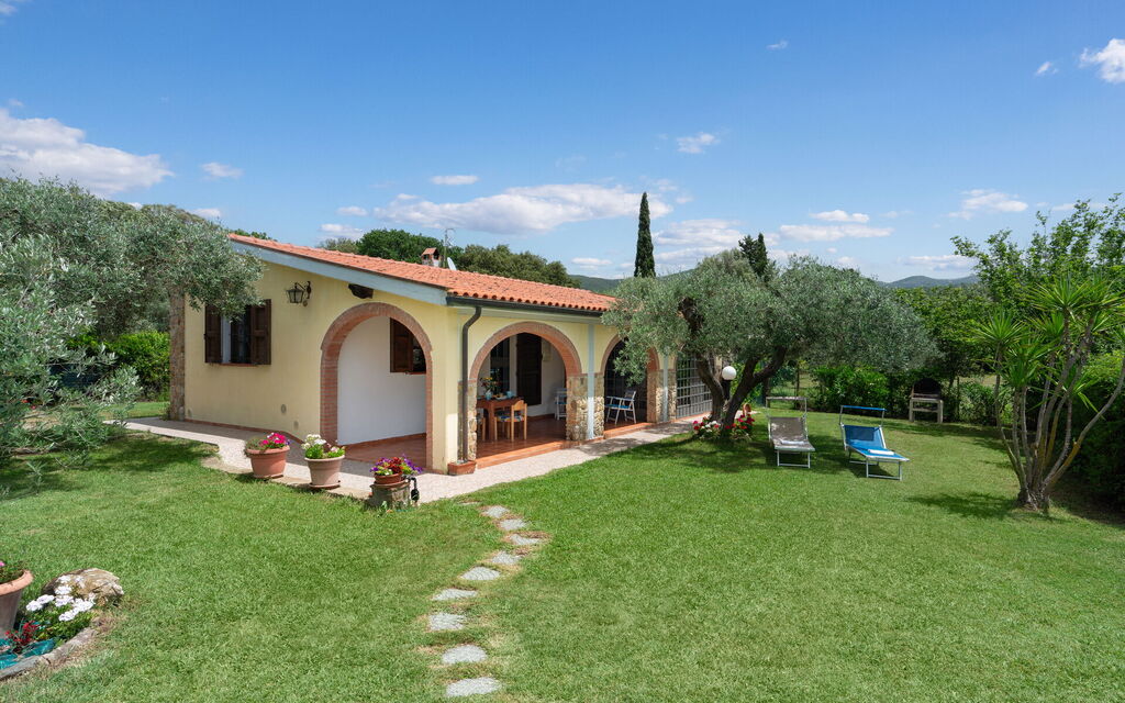 Villa Le Vigne: all'aperto, Entrata Principale, Estate, Esterni, Giardino