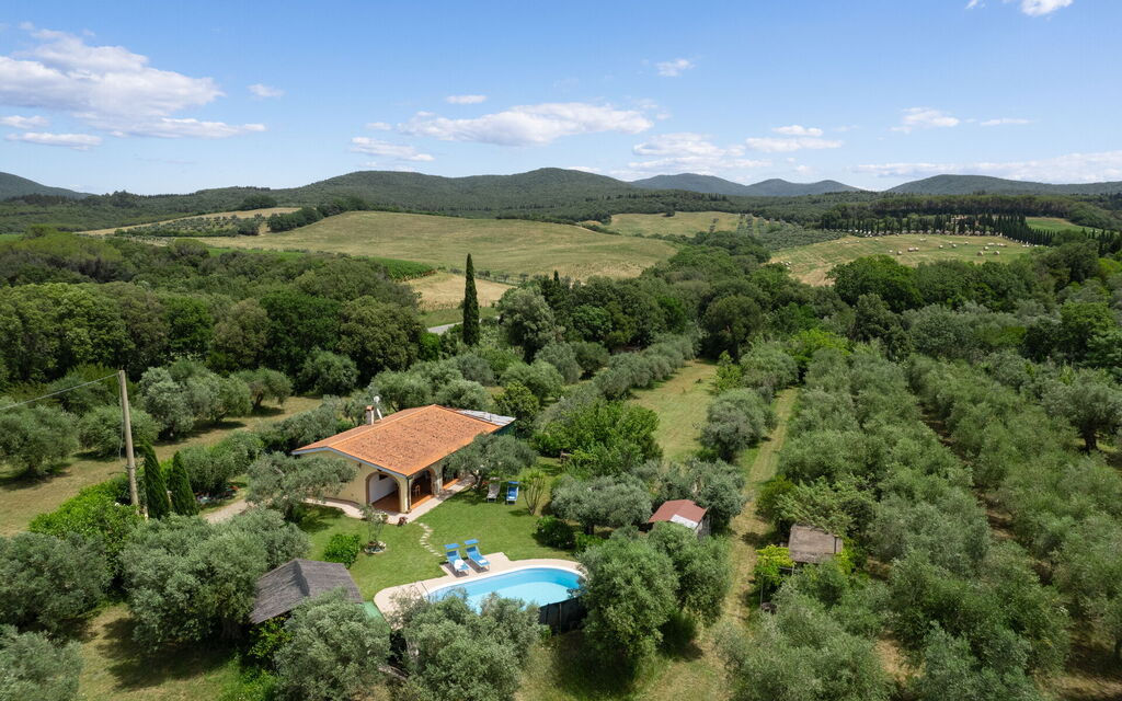 Villa Le Vigne: all'aperto, Estate, Esterni, Giardino, Piscina, Vista Panoramica