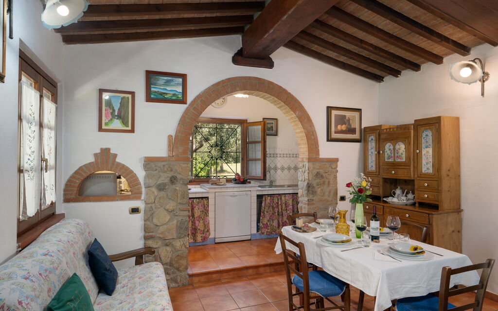 Villa Le Vigne: Cucina, Estate, Sala da pranzo