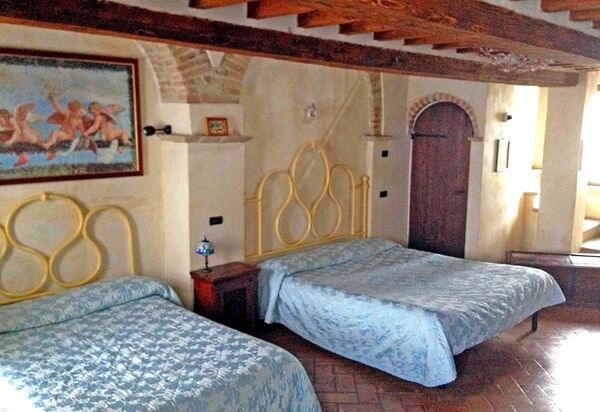 Monastery Guest House: monastery-guest-house-citta-di-castello-villa-argo-bedroom
