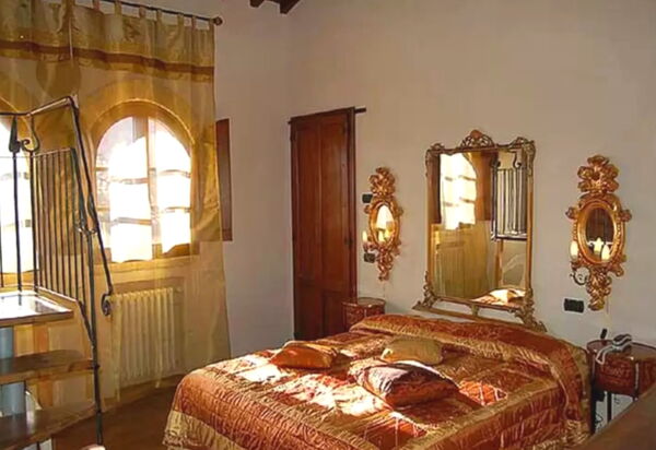 Monastery Guest House: monastery-guest-house-citta-di-castello-villa-bedroom