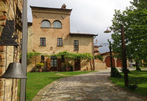 Monastery Guest House: monastery-guest-house-citta-di-castello-villa-external
