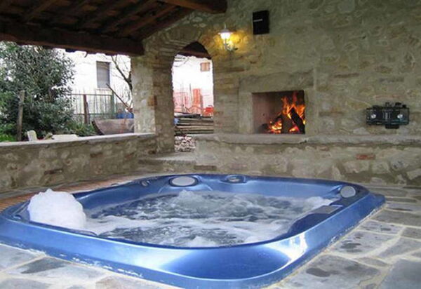 Monastery Guest House: monastery-guest-house-citta-di-castello-villa-pool