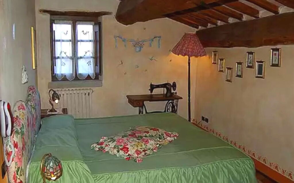 Monastery Guest House: monastery-guest-house-citta-di-castello-villa-camera-da-letto