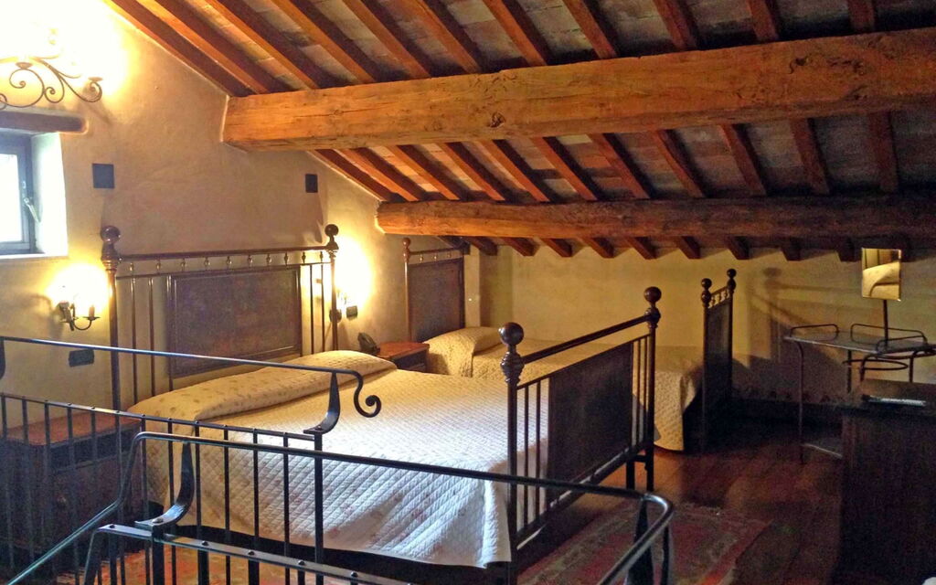 Monastery Guest House: monastery-guest-house-citta-di-castello-villa-idro-camera-da-letto