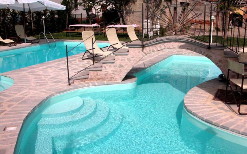 Monastery Guest House: monastery-guest-house-citta-di-castello-villa-piscina