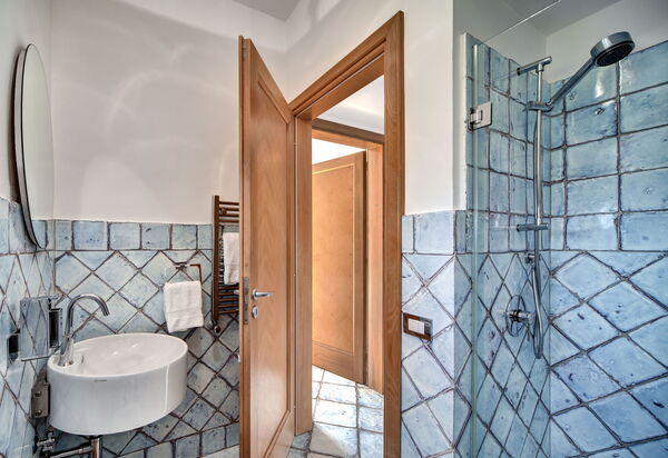 Stony Villa Volcano View: stony-villa-volcano-view-sant-agata-sui-due-golfi-villa-bagno