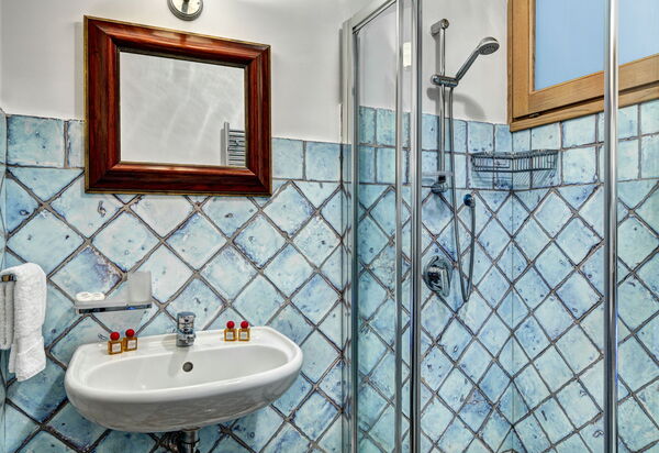 Stony Villa Volcano View: stony-villa-volcano-view-sant-agata-sui-due-golfi-villa-bagno