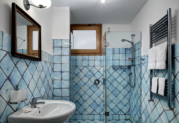 Stony Villa Volcano View: stony-villa-volcano-view-sant-agata-sui-due-golfi-villa-bagno