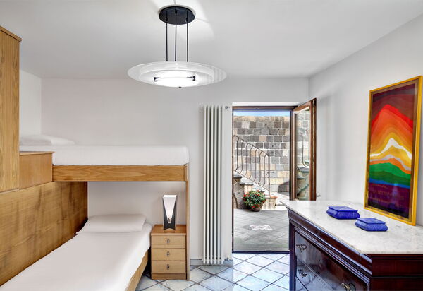 Stony Villa Volcano View: stony-villa-volcano-view-sant-agata-sui-due-golfi-villa-camera-da-letto