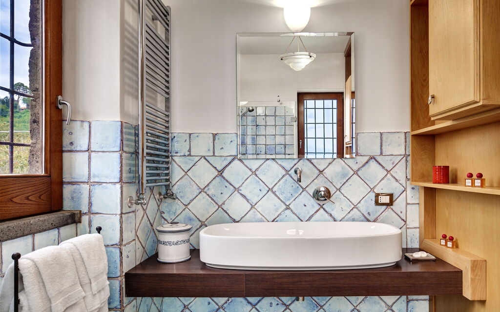 Stony Villa Volcano View: stony-villa-volcano-view-sant-agata-sui-due-golfi-villa-bagno