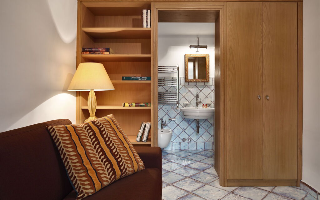 Stony Villa Volcano View: stony-villa-volcano-view-sant-agata-sui-due-golfi-villa-bagno