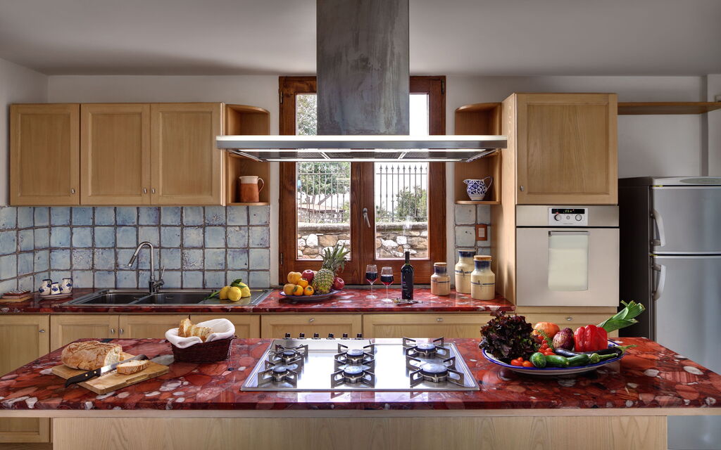 Stony Villa Volcano View: stony-villa-volcano-view-sant-agata-sui-due-golfi-villa-cucina