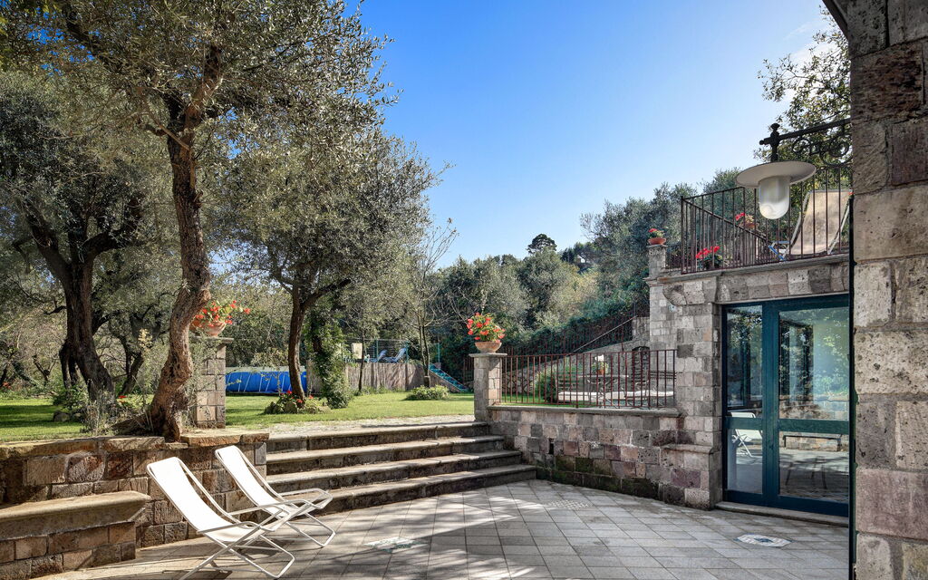 Stony Villa Volcano View: stony-villa-volcano-view-sant-agata-sui-due-golfi-villa-esterno