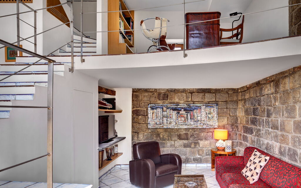 Stony Villa Volcano View: stony-villa-volcano-view-sant-agata-sui-due-golfi-villa-soggiorno