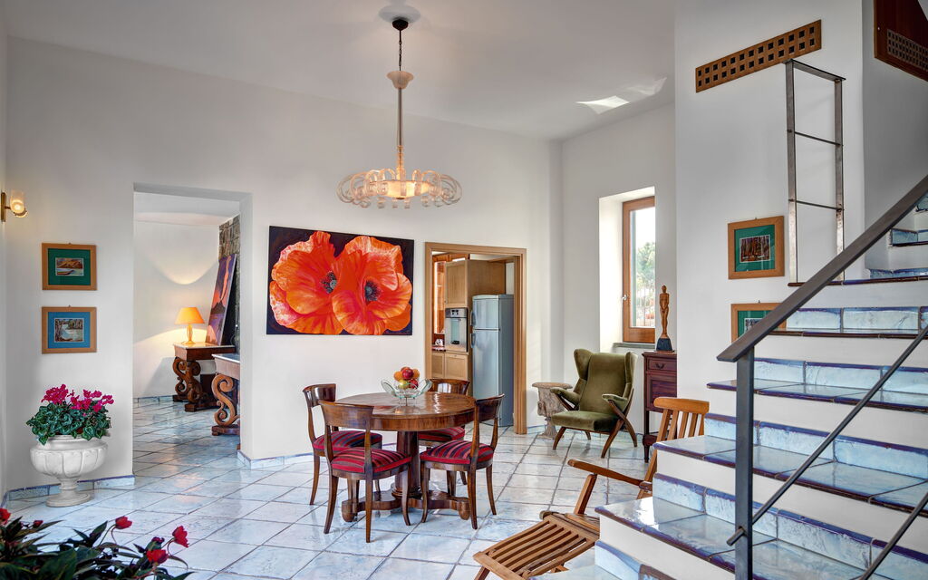 Stony Villa Volcano View: stony-villa-volcano-view-sant-agata-sui-due-golfi-villa-soggiorno