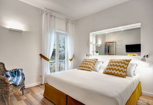 Sorrento Golden Apartment: sorrento-golden-apartment-sorrento-appartamento-camera-da-letto