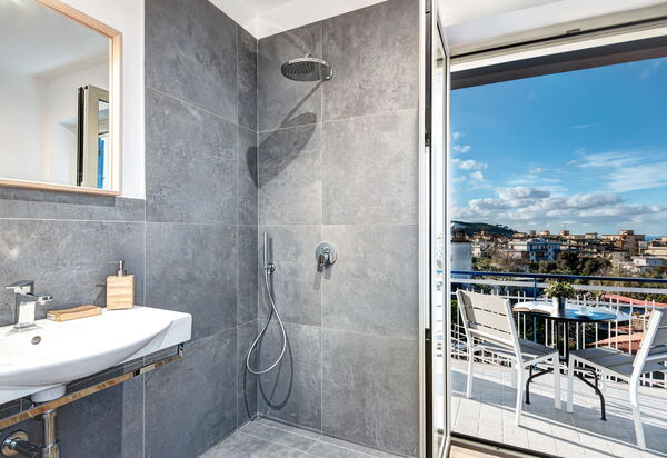 Luxury Blues Apartment: luxury-blues-apartment-sorrento-appartamento-bagno