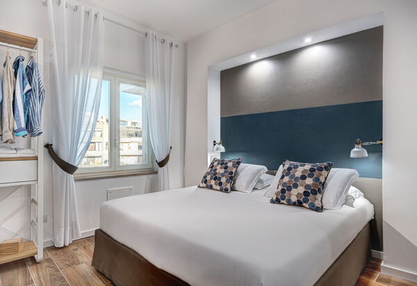 Luxury Blues Apartment: luxury-blues-apartment-sorrento-appartamento-camera-letto